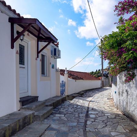 Angelinas House Hotel Глоса Екстериор снимка